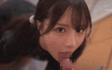 我鬼鬼祟祟的姐姐的内裤炫耀和轻蔑的淫秽言论让我