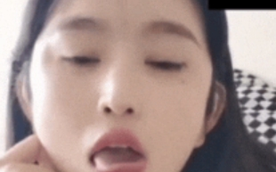 盯射女神 百万 跟金主一对一聊骚 媚眼如丝 阿黑颜视频福利 [3v+849m]