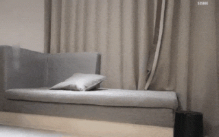 【双飞 中出 后入 爆操】约了两个高质量漂亮御姐到酒店双飞做爱，白皙性感丰腴迷人，用力舔吸挑逗啪啪拽着抽插操穴 [舟合3201]