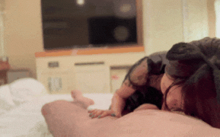 【AV】与热爱角色扮演的女大学生过夜并进行原始中出 [露出脸部]/0910046