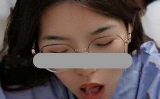 海角虎扑网红女神反差婊眼镜妹（Meier）不雅自拍+海角各种JRS裸舞啪啪啪分享