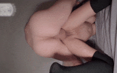 巨乳刺青妹(雪乳真顶)喂吃热狗