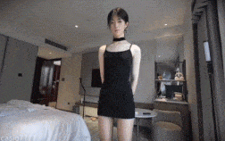 漂亮伪娘妮卡西嗷 身材苗条黑丝高跟 新年快乐教练今天就来给你开个小灶不要偷懒哦 无套输出精液射满丝腿