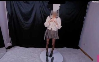 【诱导侵犯】漫展少女约拍私房 被摄影师诱导捆绑强奸