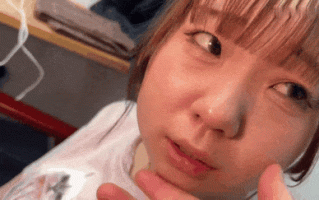 【AV】【纯素人初拍】经验不足的18岁少女，超级可爱♡这颜值和F罩杯巨乳，简直让人无法抗拒！她被纯粹的插入/0905032